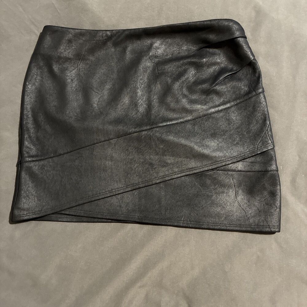 Free People Faux Leather Mini Skirt Black Sz 2 Whimsygoth Motocore